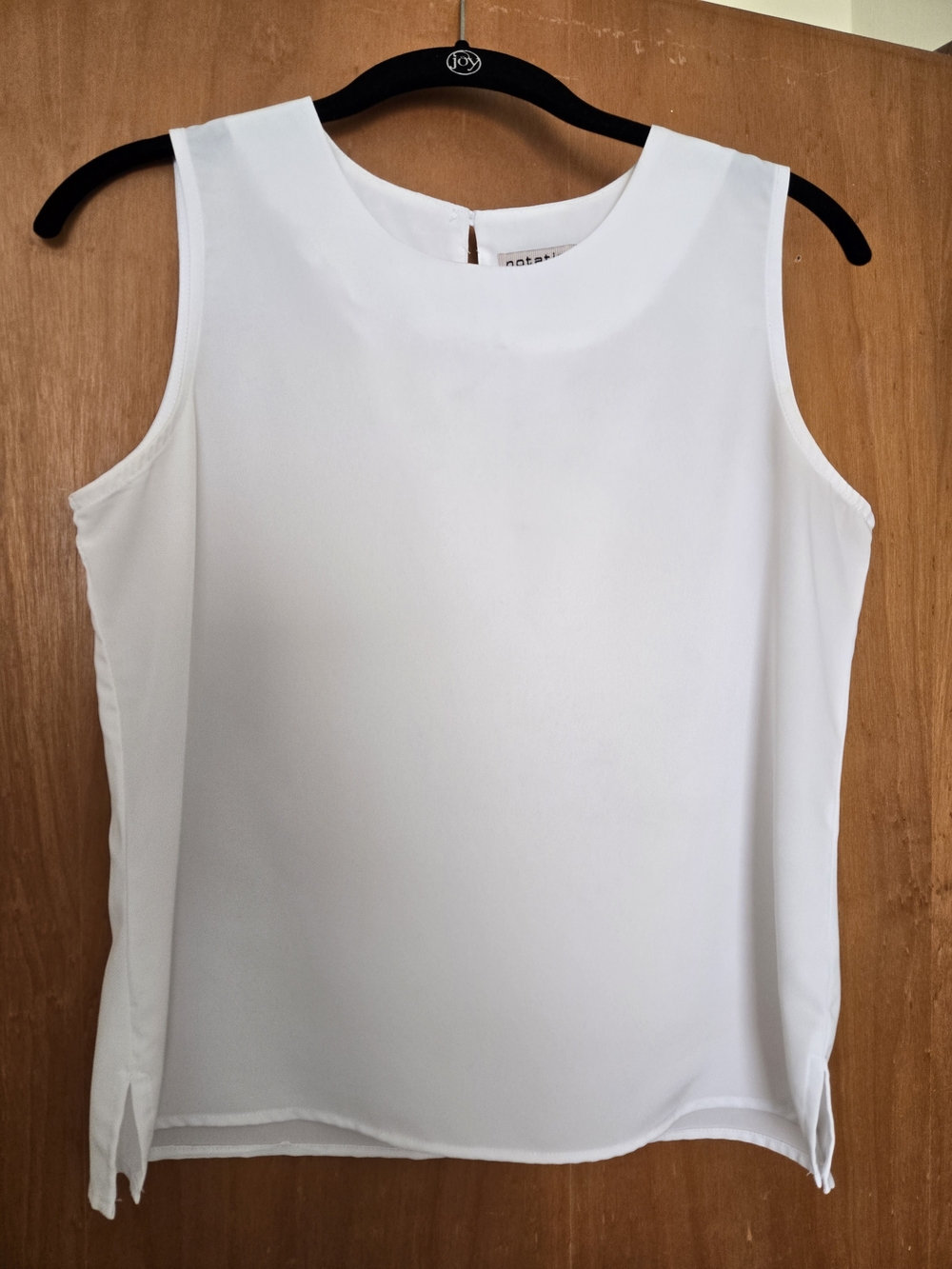 Notations White Sleeveless Crewneck Shell